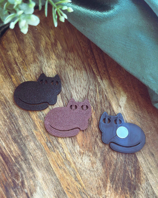 Cat Needle Minder