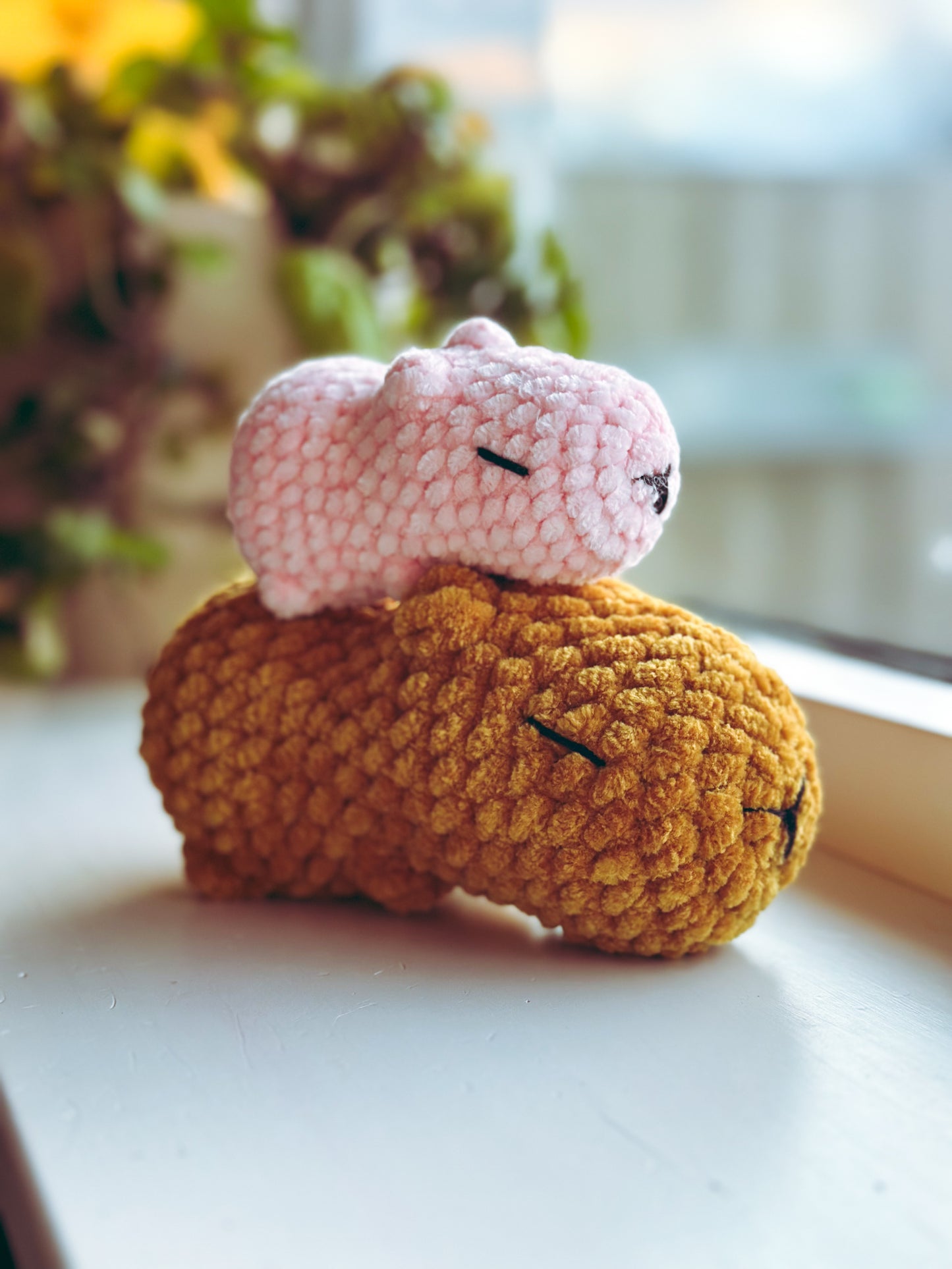 Meet the Cozy Cuddly Capybara Duo: Mama and Baby Plushies! 💖