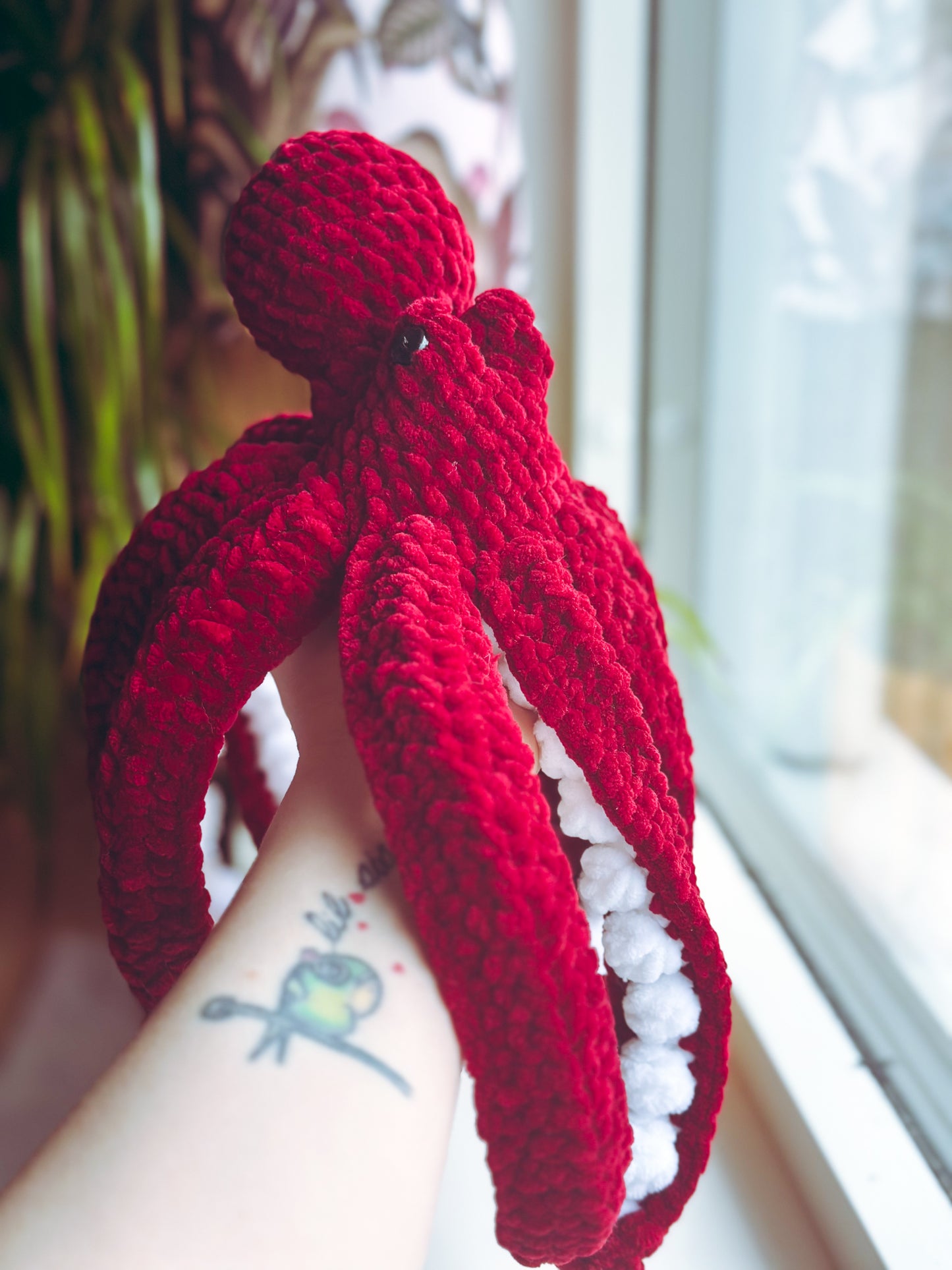 Crimson Snugglepus – The Softest Sea Monster You’ll Ever Meet 🦑