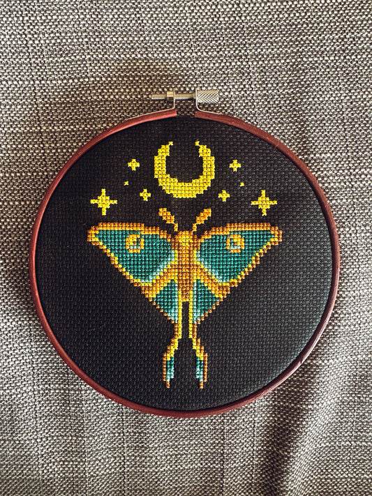Midnight Luna Moth Cross Stitch Pattern PDF – Pink Witchy Moon Cross Stitch – Modern Gothic Moth Pattern
