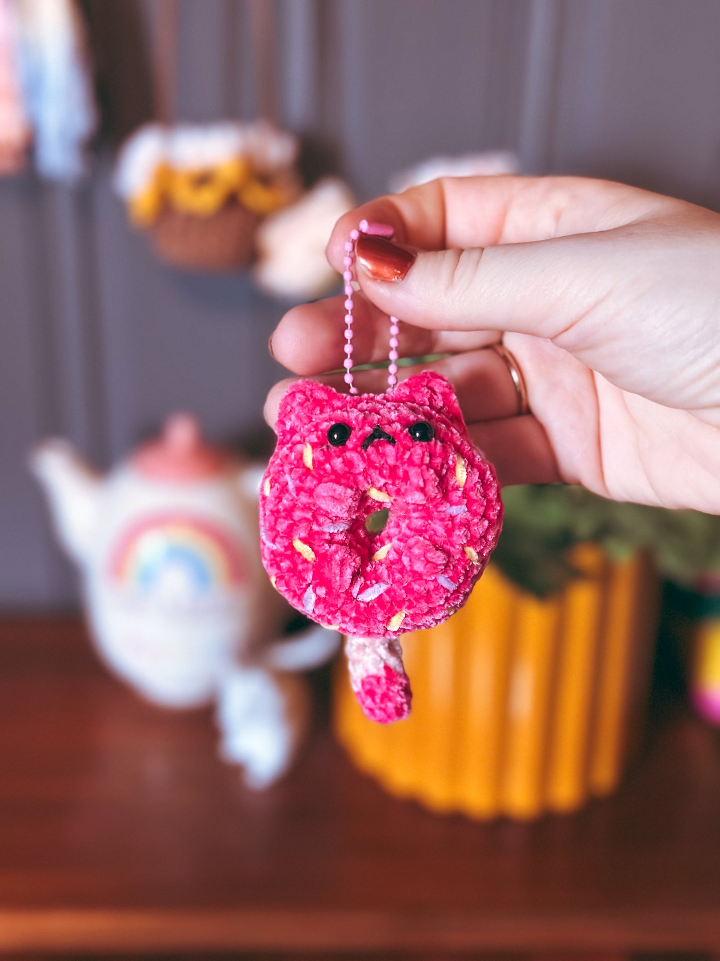 The Meow-nut Charm – Crochet Donut Cat Bag Accessory 🍩🐱