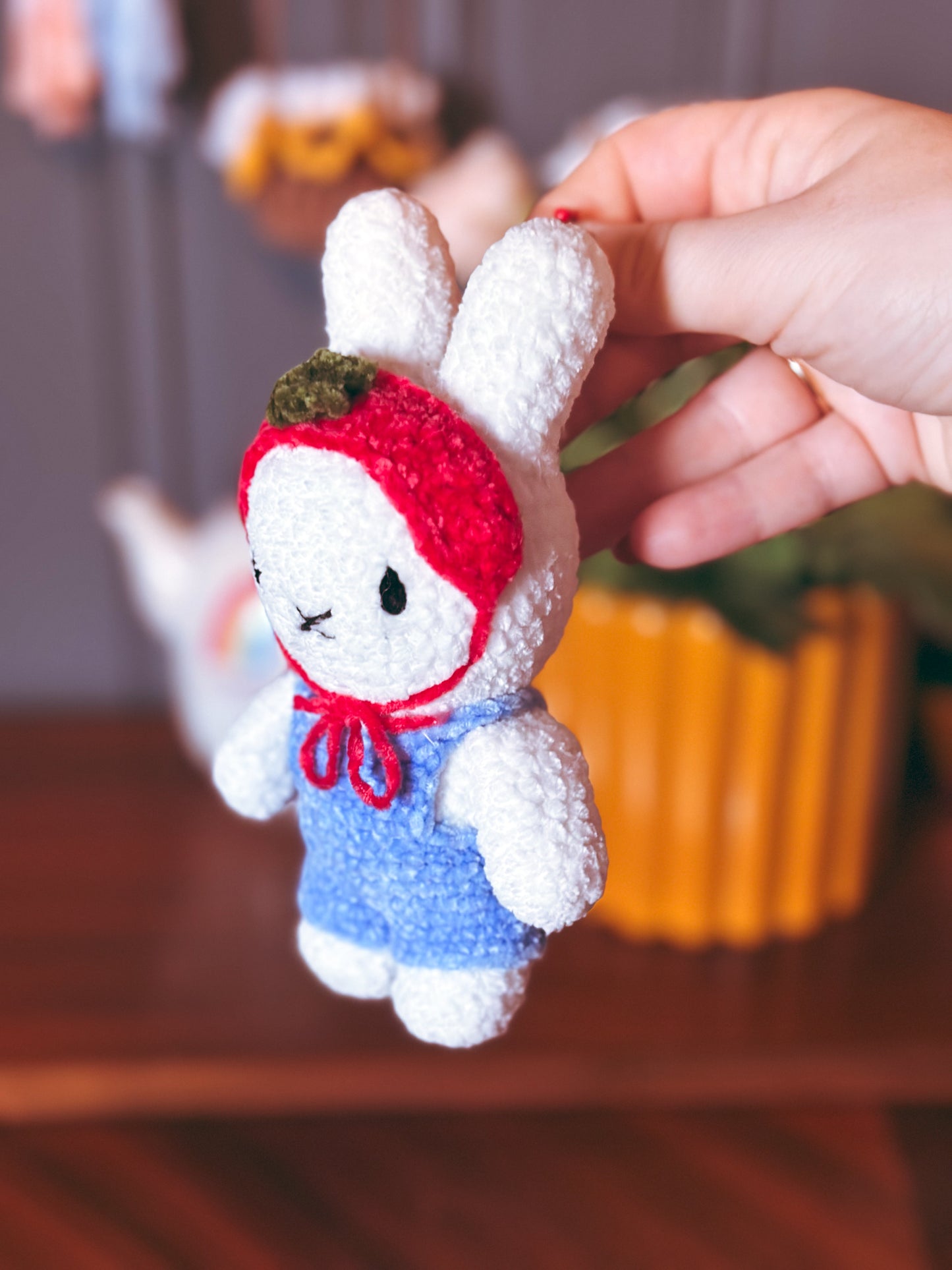 The Tomato Bun Charm – Crochet Bunny Bag Accessory 🍅🐰