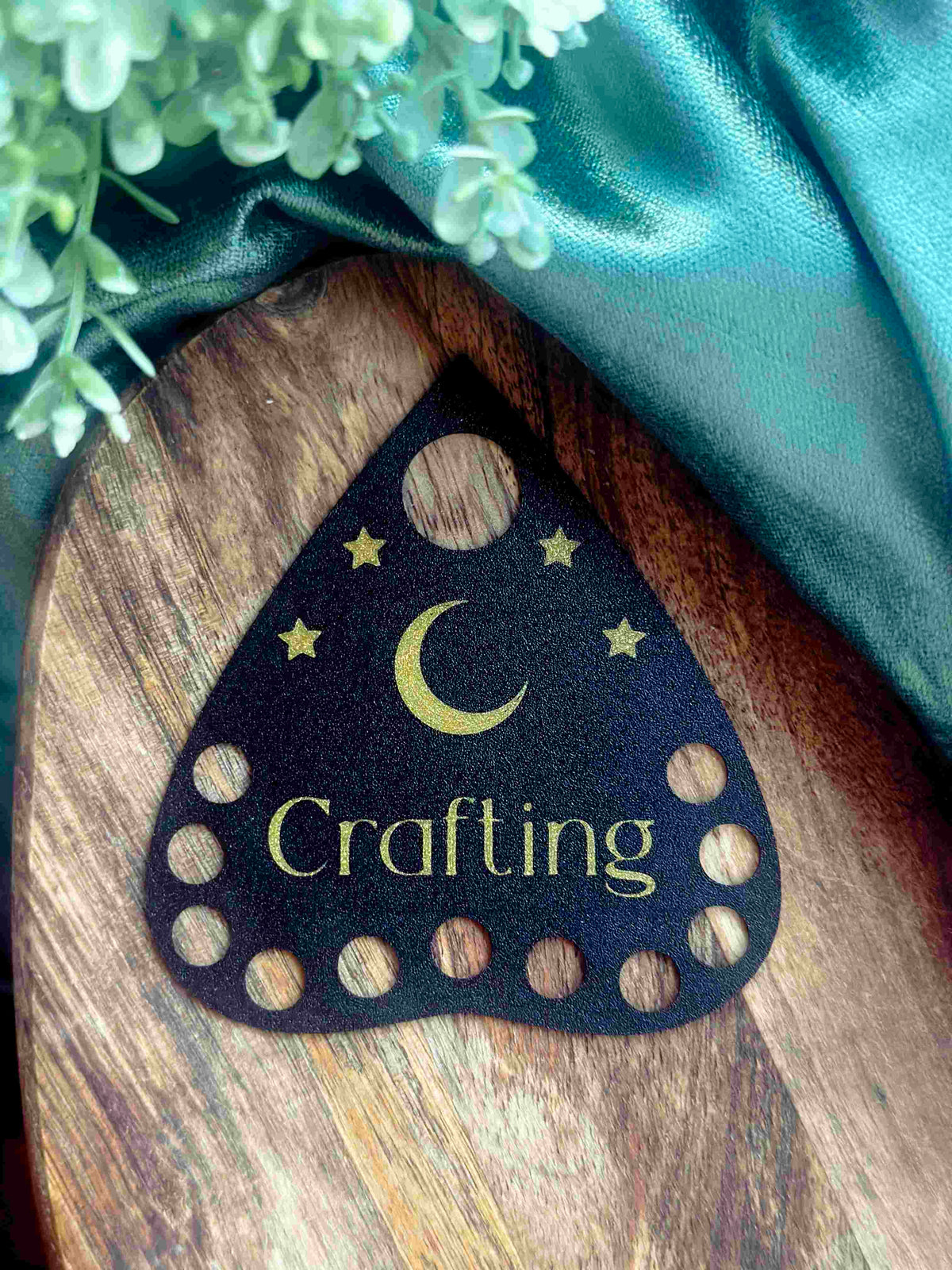 Ouija Embroidery Floss Organizer