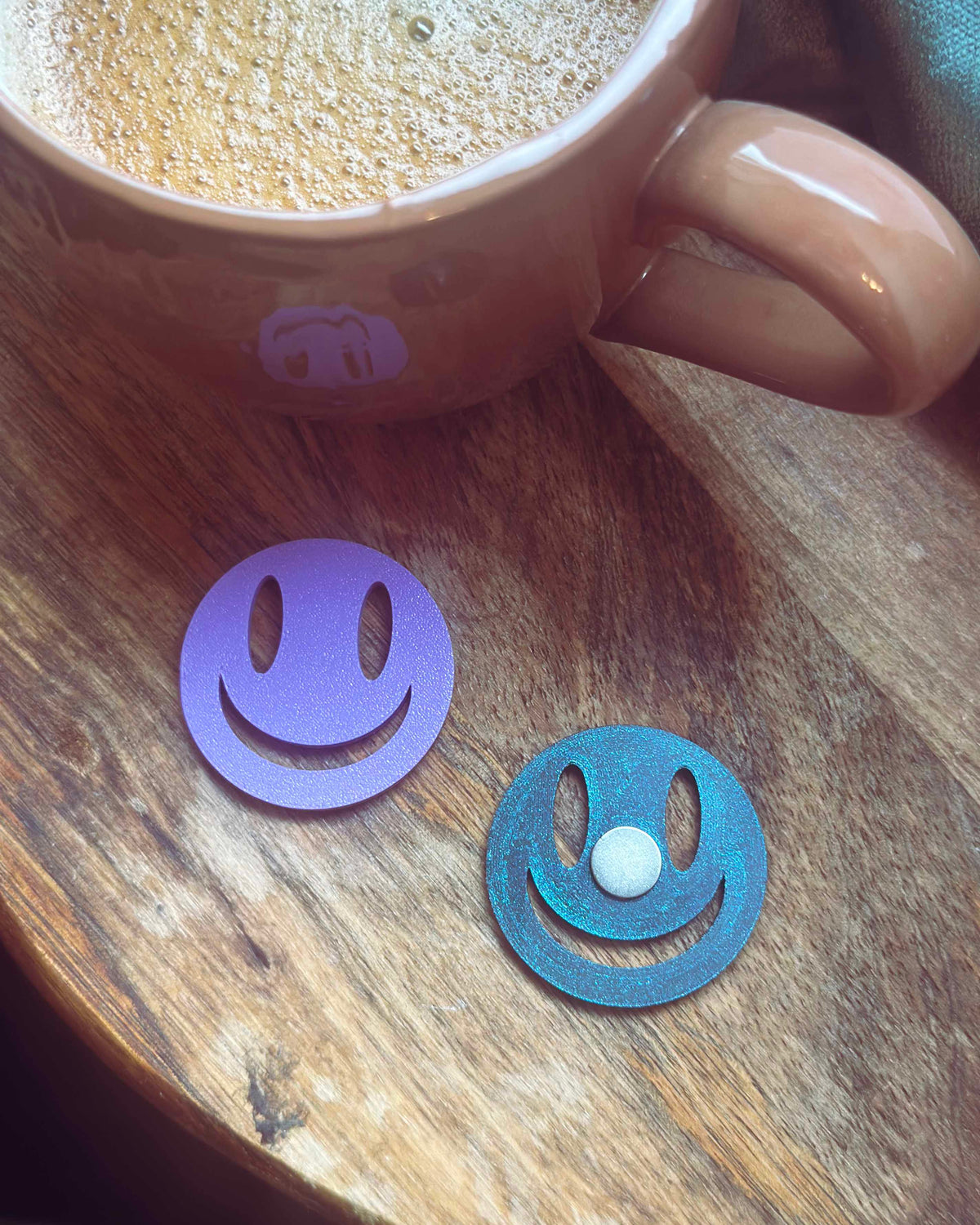 Smiley Needle Minder