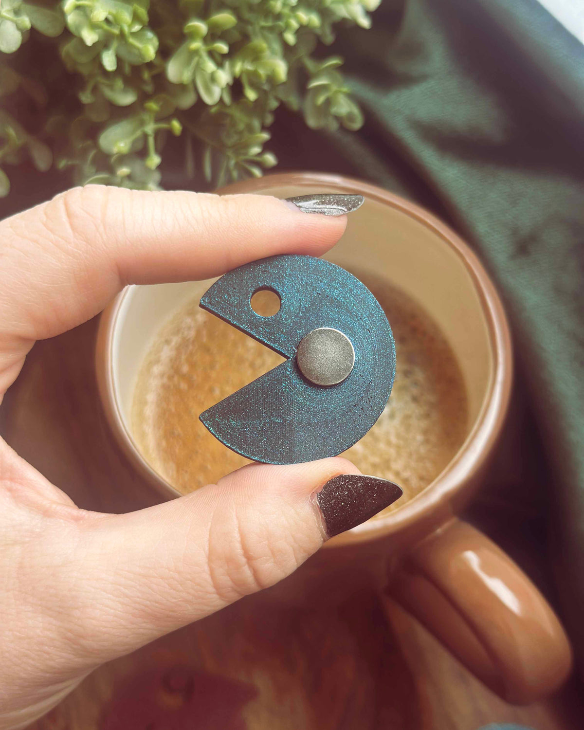 Retro Game Needle Minders