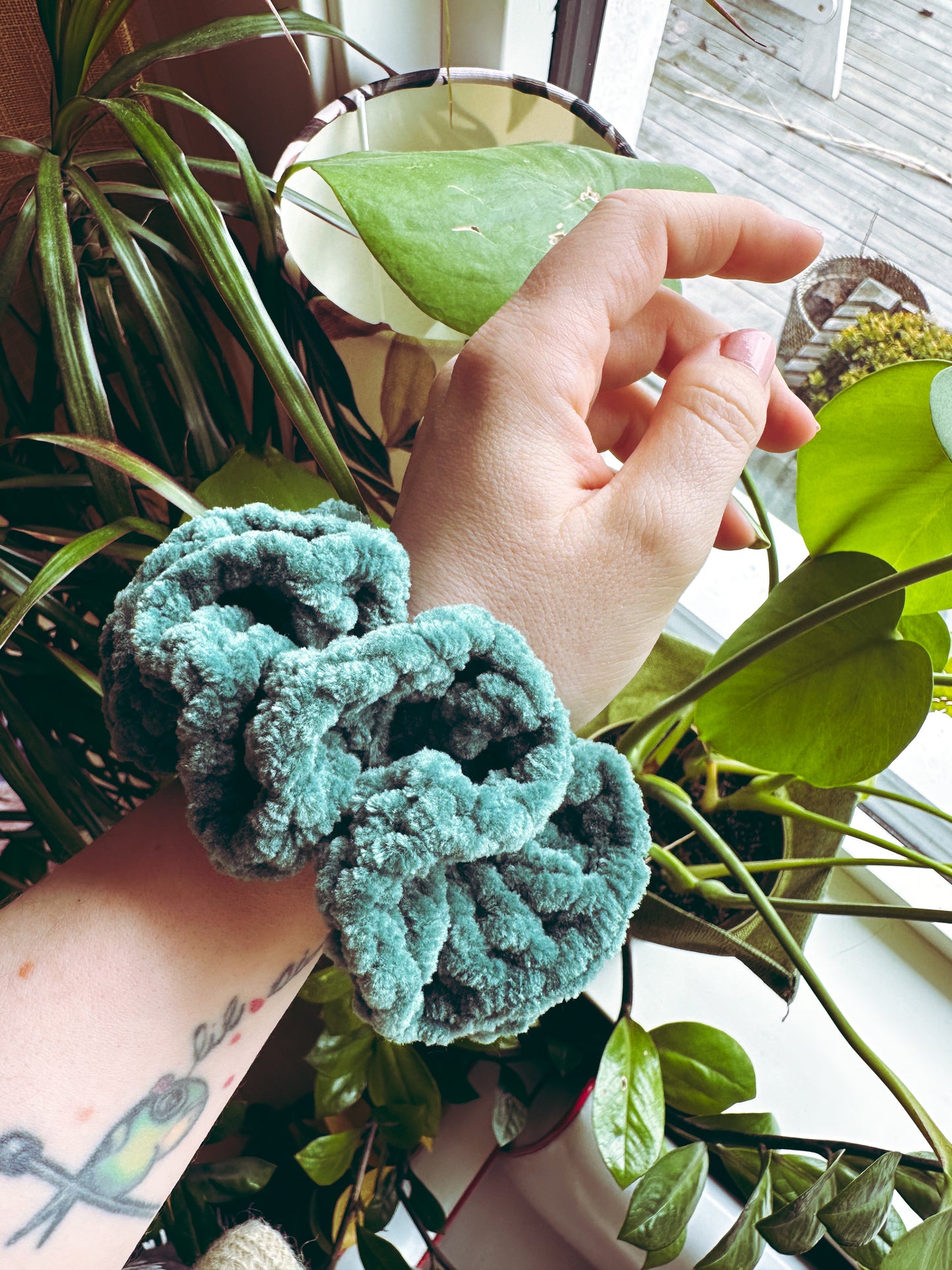 Velvet Crochet Scrunchie - Large