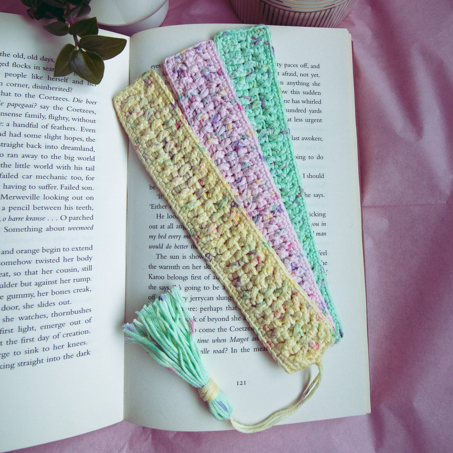 The Picnic Bookmark - CROCHET PATTERN