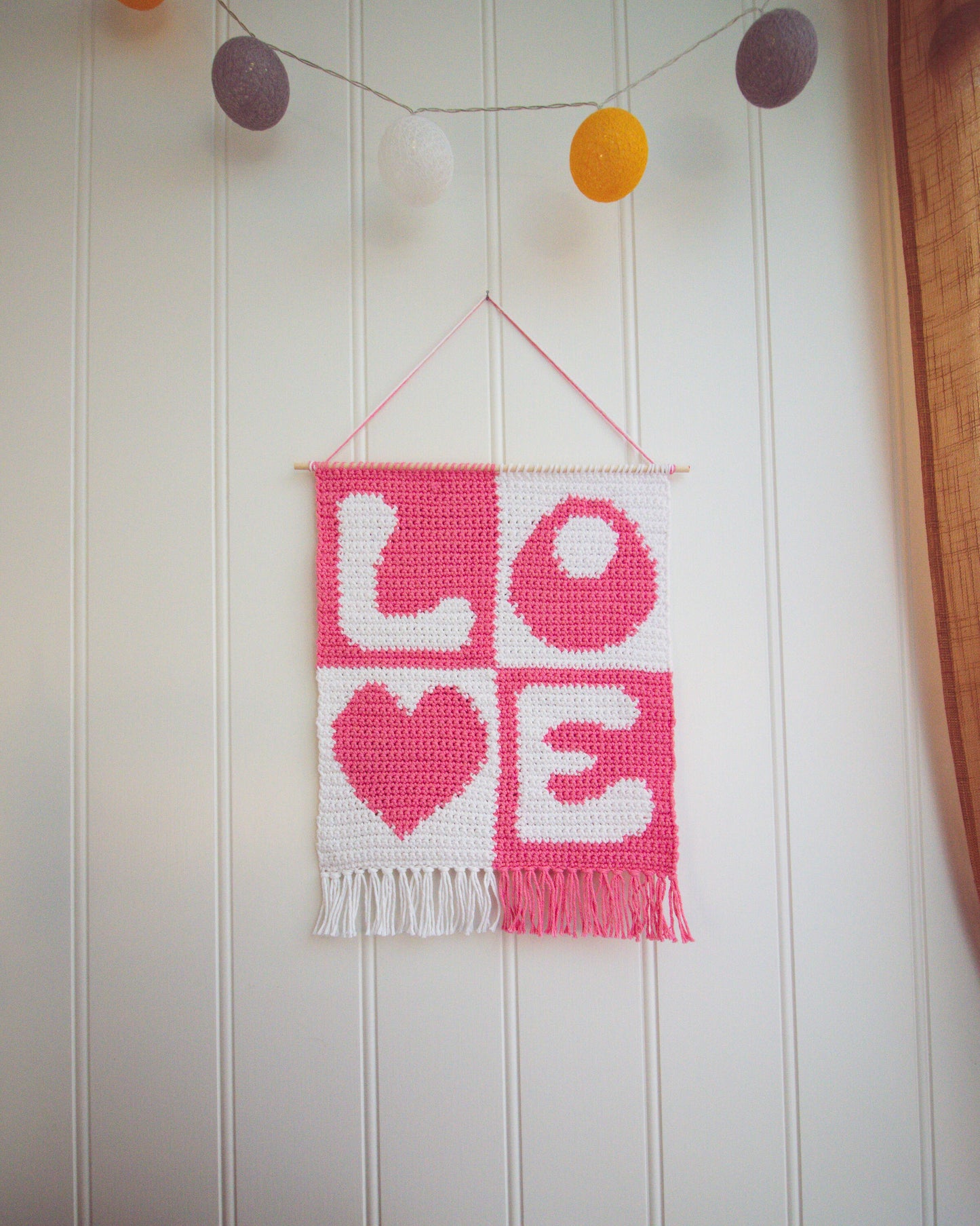 The Love Wall Hanging - CROCHET PATTERN