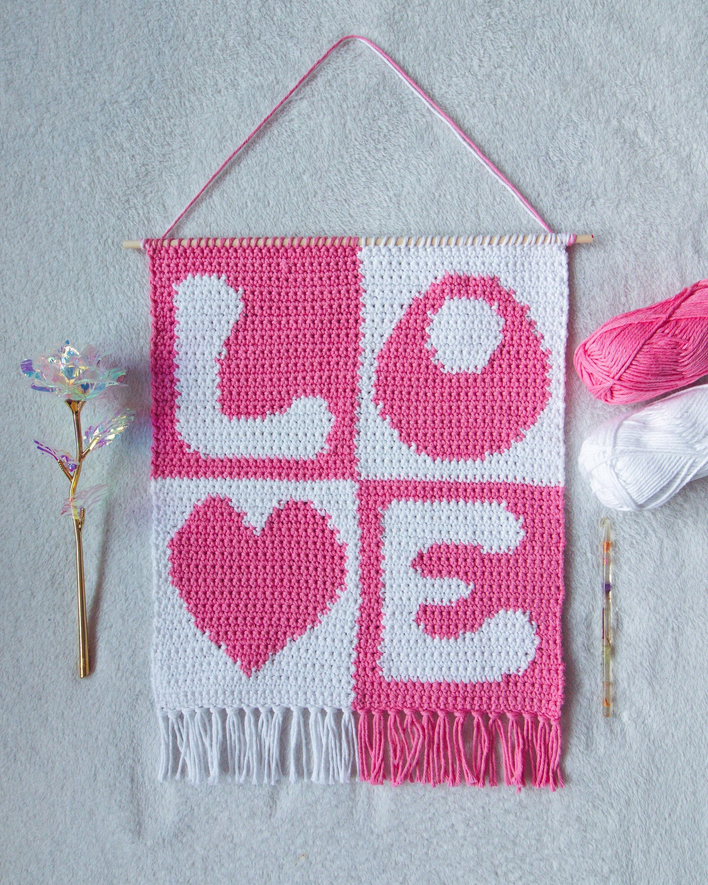 The Love Wall Hanging - CROCHET PATTERN